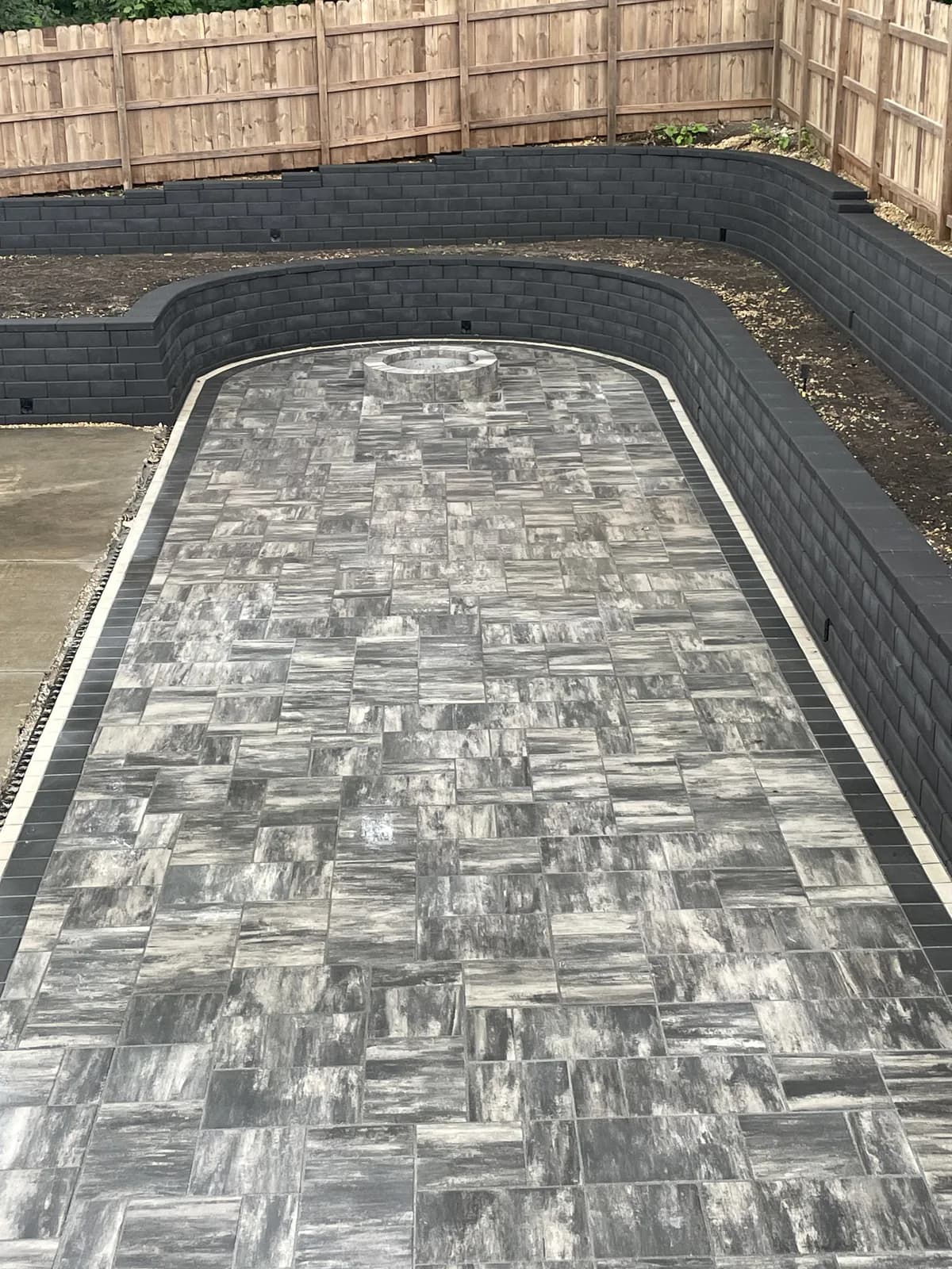 Poolside Retreat detail